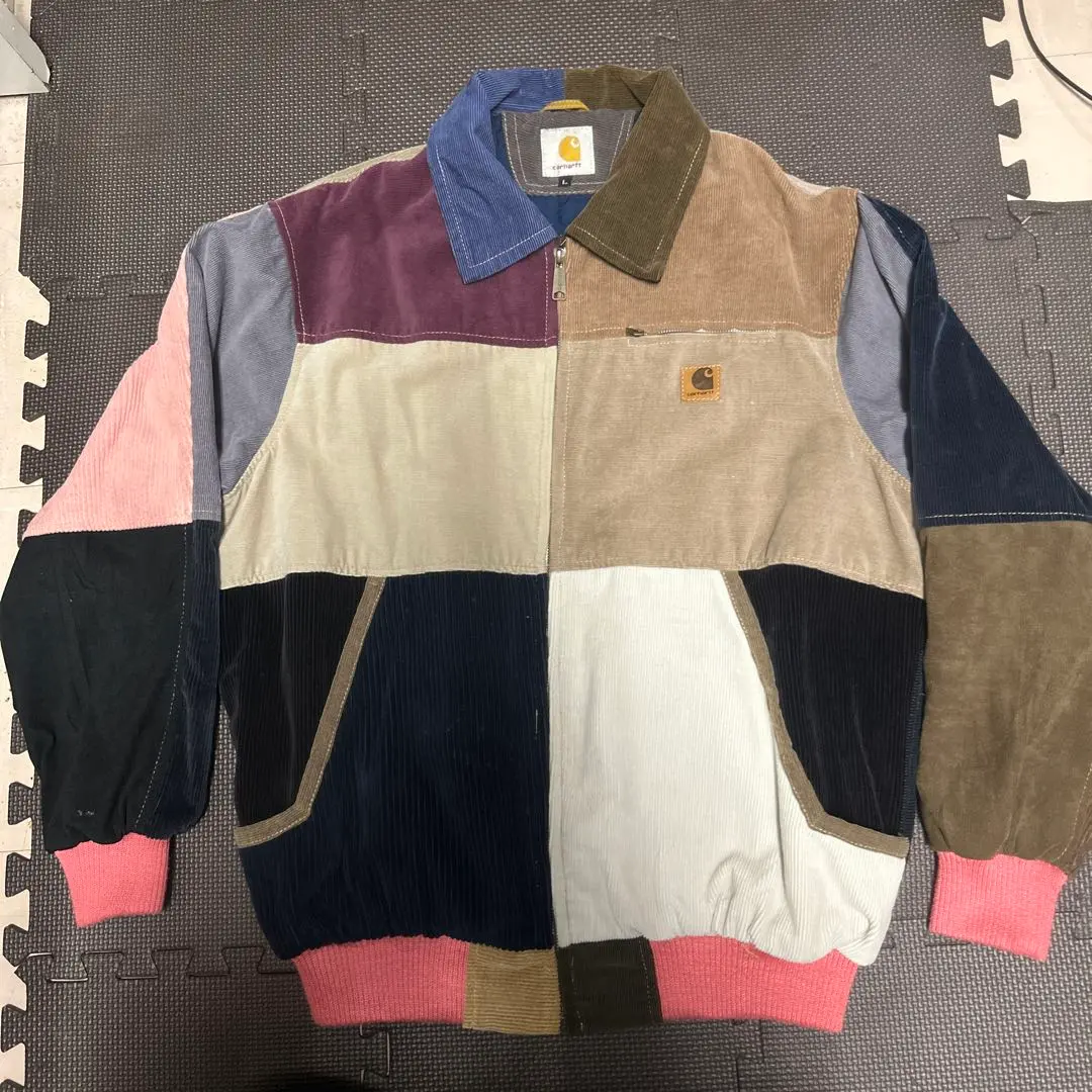 Carhartt シングルライダースジャケット 上着　迷彩　カーハート Carhartt シングルライダースジャケット 上着 迷彩 カーハート
