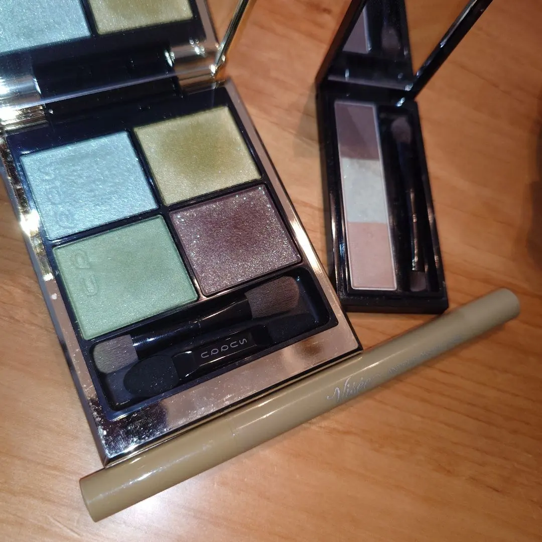 2025年最新】suqquアイシャドウ 124の人気アイテム - メルカリ