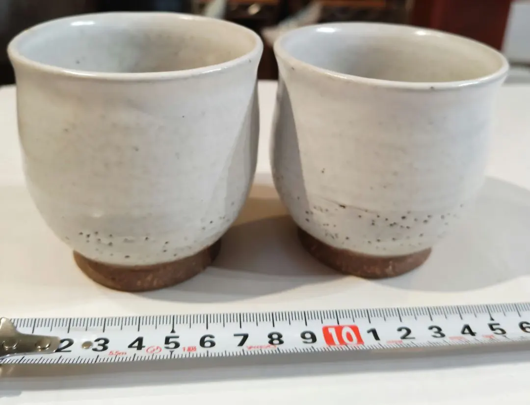 白色陶瓷茶杯兩只組 的縮圖