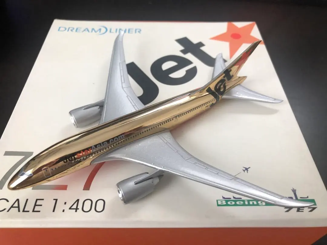1/400 B7E7 ANA 全日空　架空機　Dream Liner 大流行中！ 架空機 全日空 ANA B7E7 1/400 Dream メルカリ
