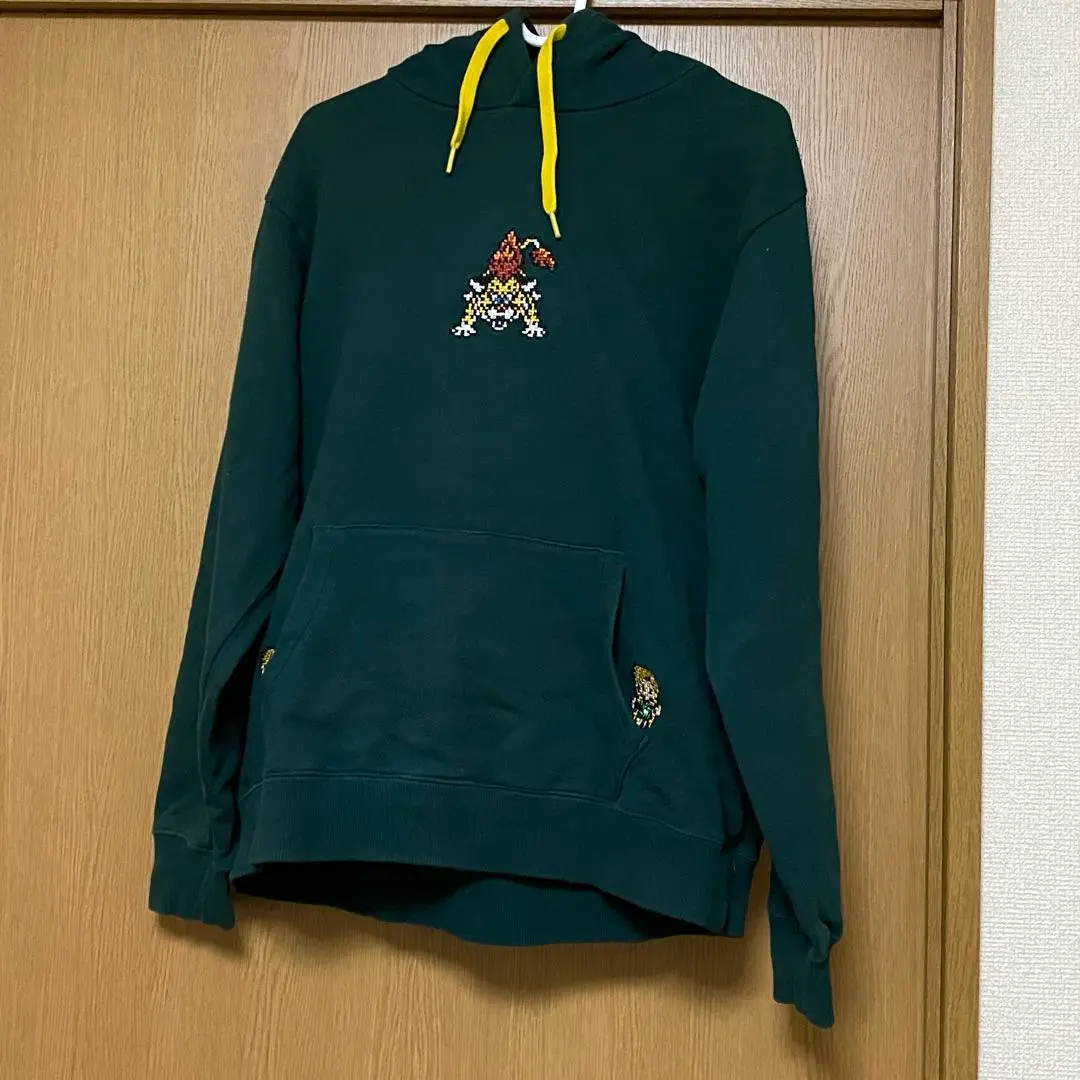 【美品】グラニフ ドラクエ キラーパンサー パーカー XL グラニフ ドラクエ キラーパンサー パーカー XL