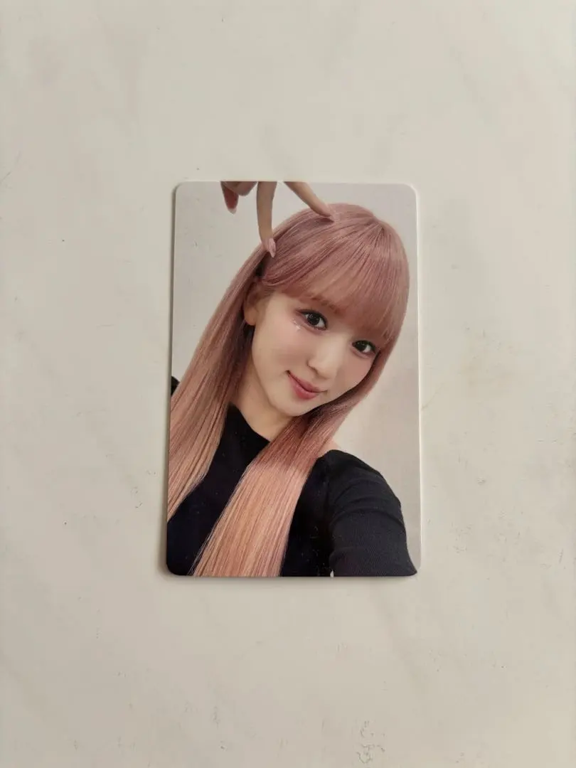 Thumbnail of ME:I trading card, Suzu