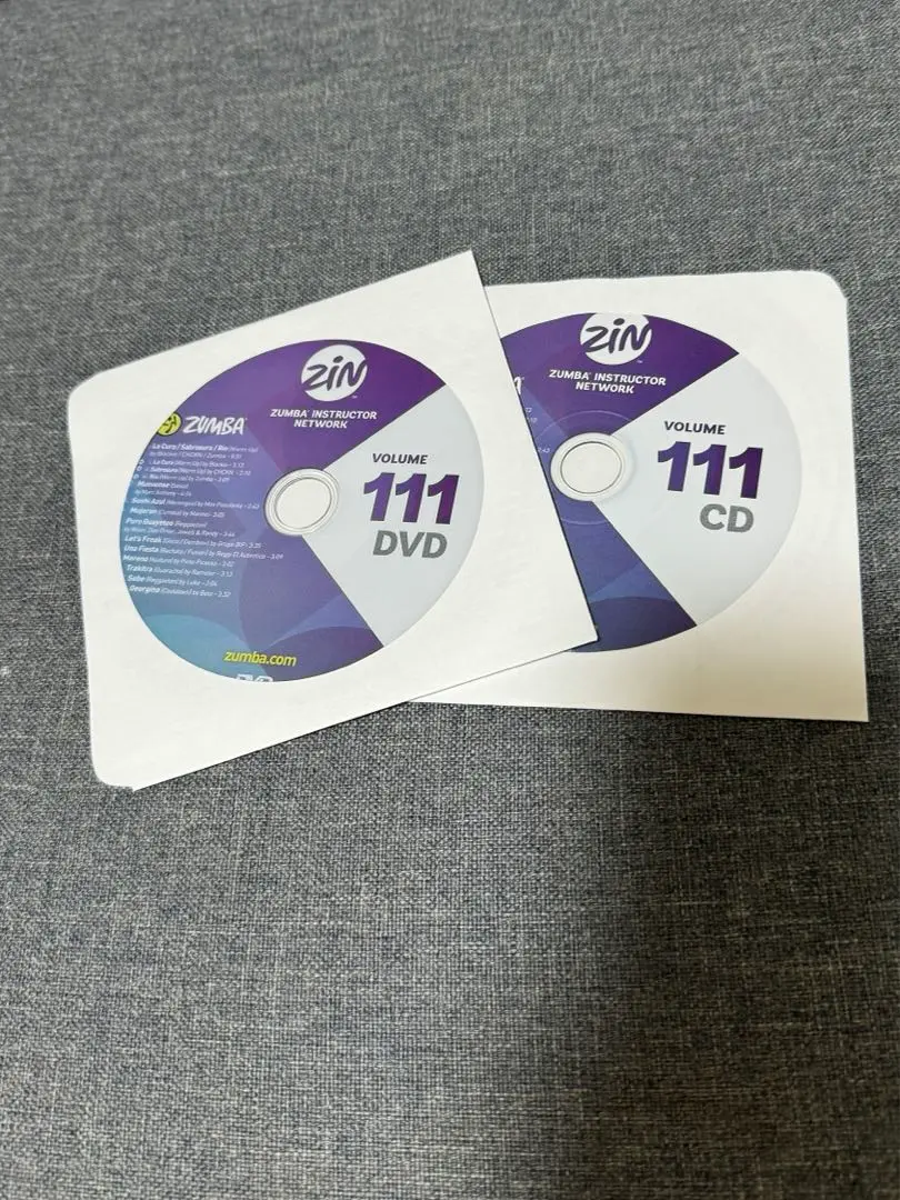 【新品】 Zumba 111　 ズンバ CD&DVD ウォーミングアップ あり 新品】 Zumba 111 ズンバ CD&DVD ウォーミングアップ あり