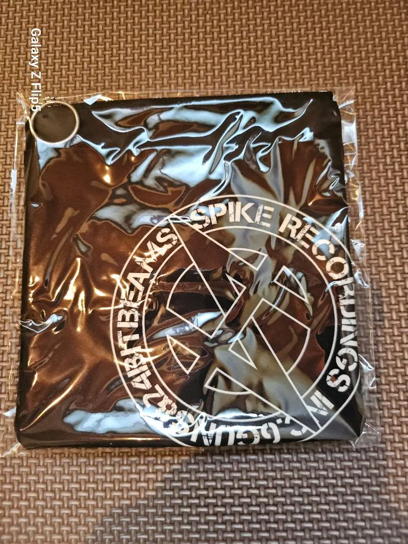 shocker GLAY HISASHI バムフラップ　2つセット 31nMP79zoTL._SS200_.jpg
