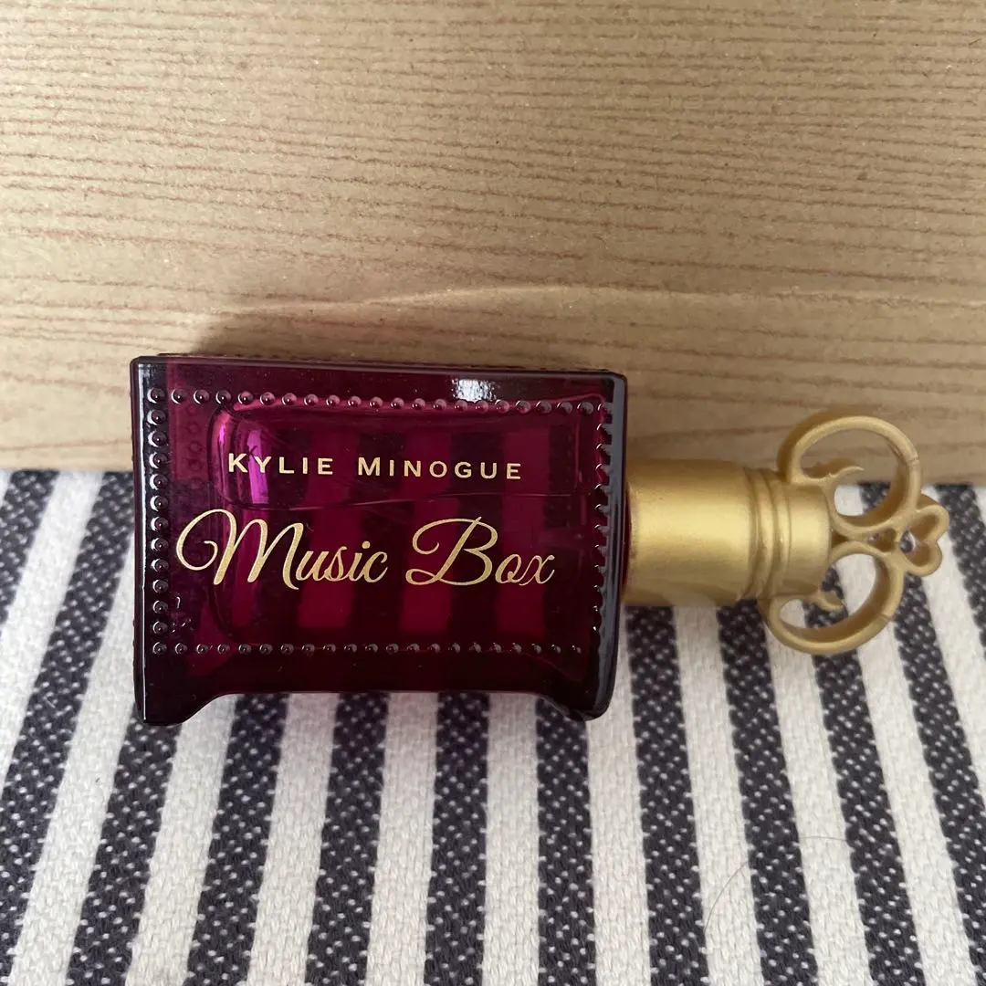 Kylie Minogue Darling 75ml 香水　カイリーミノーグ 快適コスメ・美容 - Kylie Minogue Darling 75ml 香水 カイリー