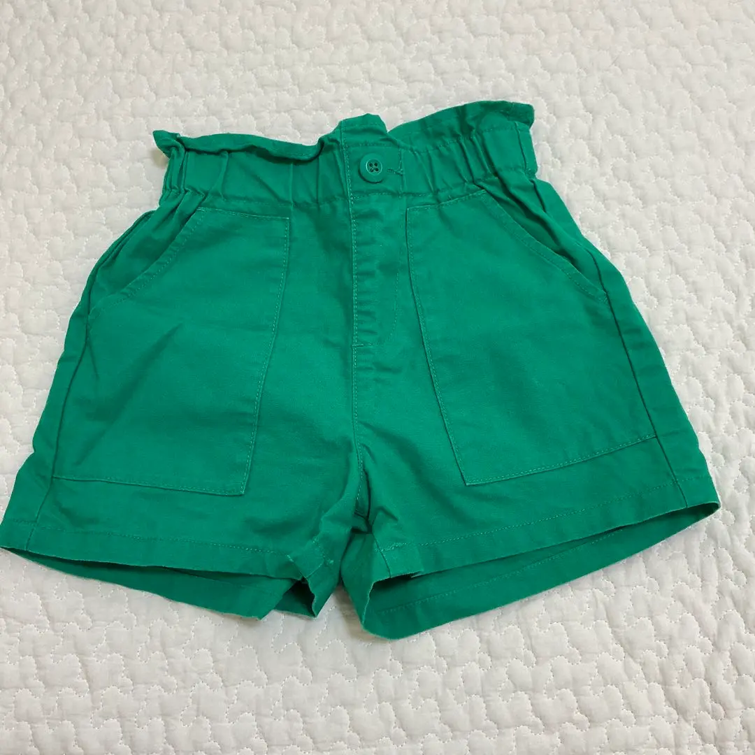 Thumbnail of GU shorts, green, elastic waist, solid color, 110cm