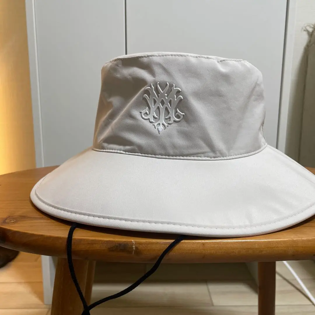 【新品未使用・タグ付き】CERVA golf セルバゴルフ ジップアップセーター 新品未使用・タグ付き】CERVA golf セルバゴルフ ジップアップ