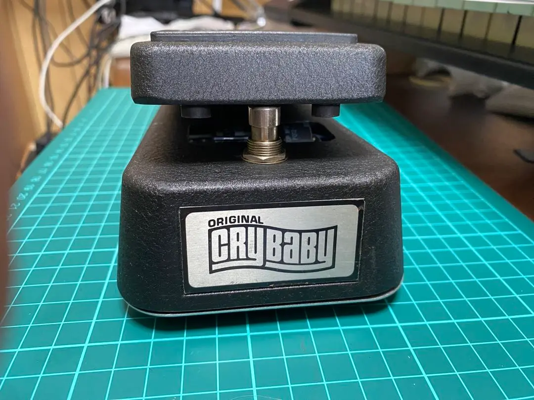 ジミ・ヘンドリックスモデル JET & Cry Baby GCB-95 ジャンク ジミ・ヘンドリックスモデル JET & Cry Baby GCB-95 ジャンク