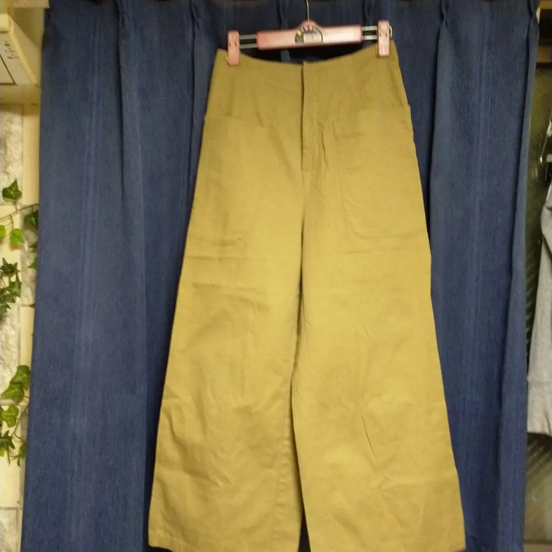 Thumbnail of Gaucho pants