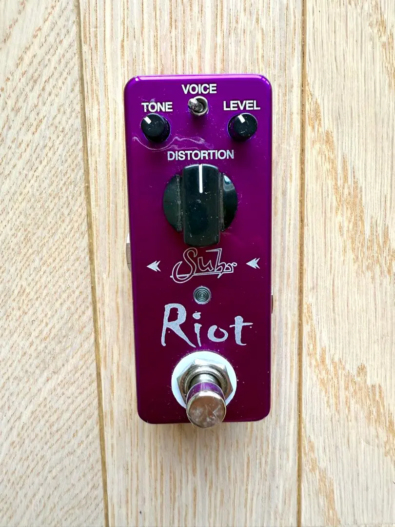 Suhr Riot Mini アンプライク ハイゲイン ディストーション ペダル Riot Mini – Suhr.com