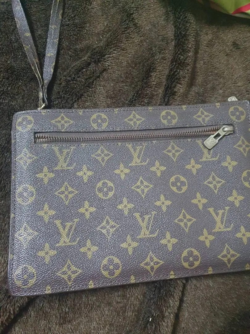 訳あり　ルイ・ヴィトン M52112 アンギャン ショルダー クラッチバッグ LOUIS VUITTON - ルイヴィトン LOUIS VUITTON ショルダーバッグ