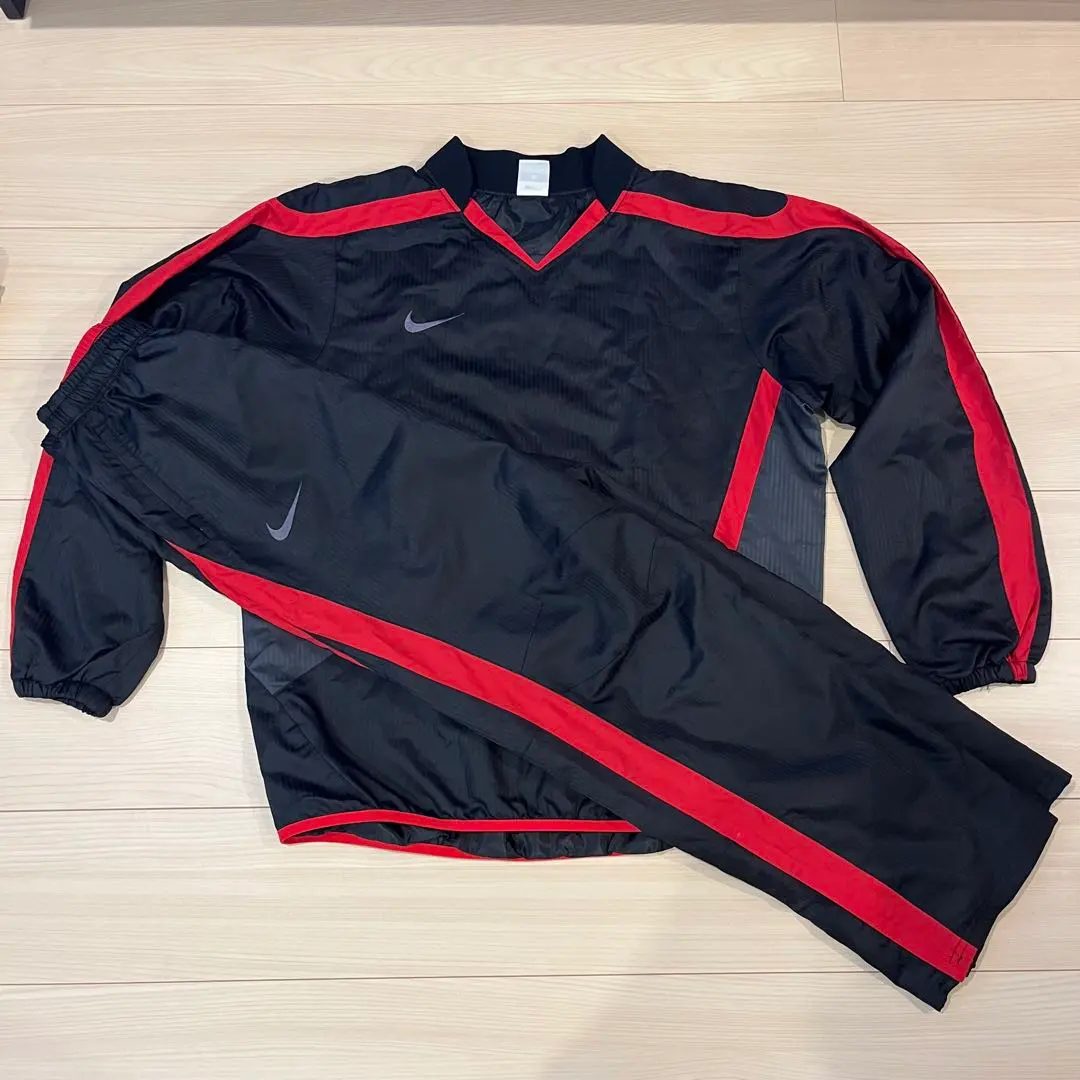 Thumbnail of NIKE Top and Bottom Set Piste Training Wear Black Red