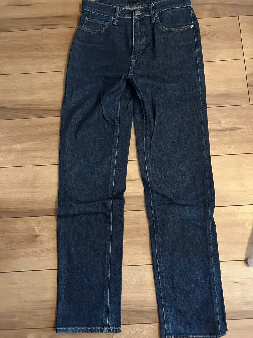 Thumbnail of UNIQLO Straight Denim, 25 inch, Inseam 75