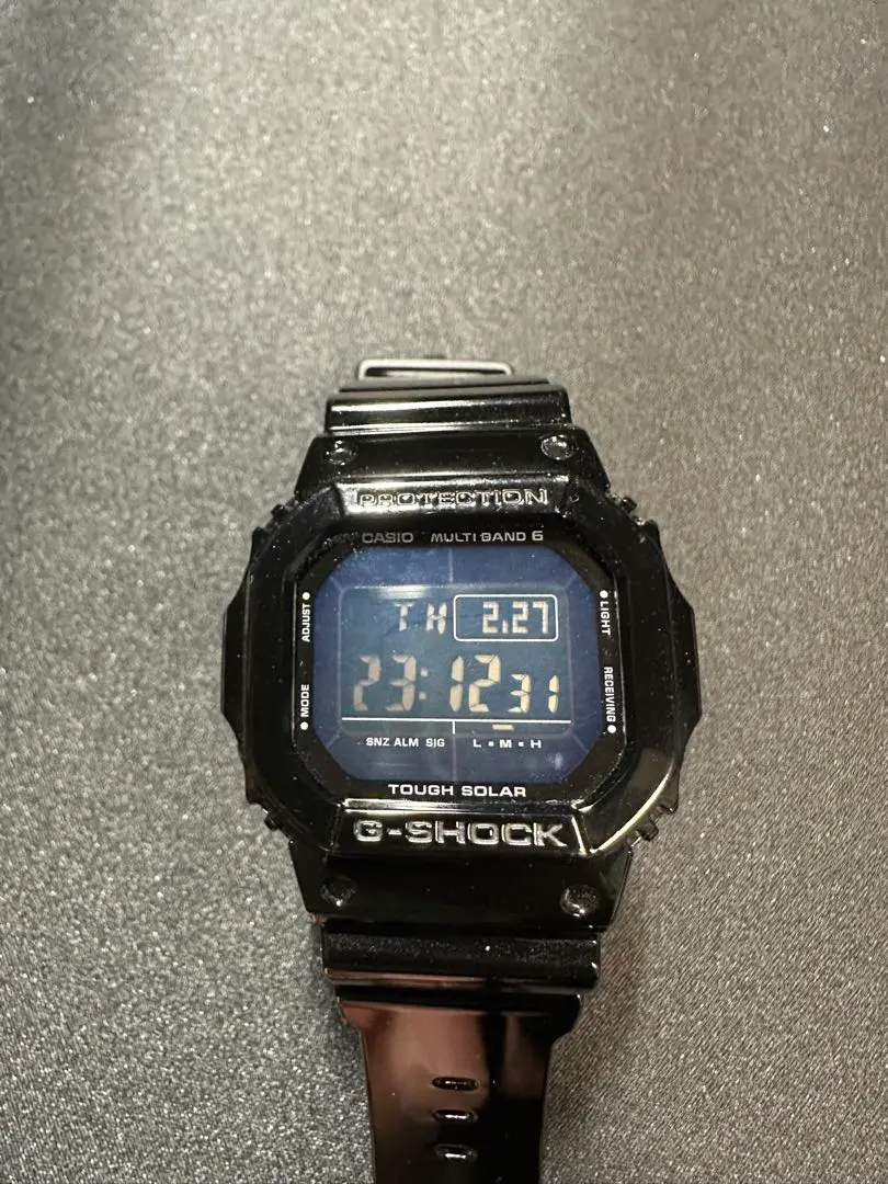 niniGショック GW-M5610BB-1JF 電波ソーラー 光沢塗装 Amazon.co.jp: [カシオ] 腕時計 ジーショック 電波ソーラー GW