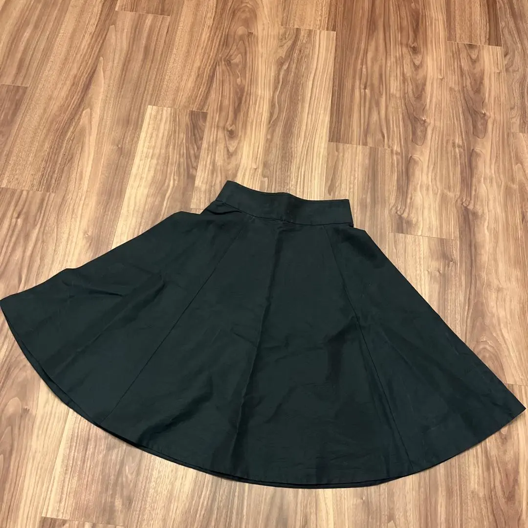 超美品　kate spade ♠ブラック フレアスカート シャカシャカ絹　シルク 2025年最新】kate spade new york カラー：ブラック系 フレア