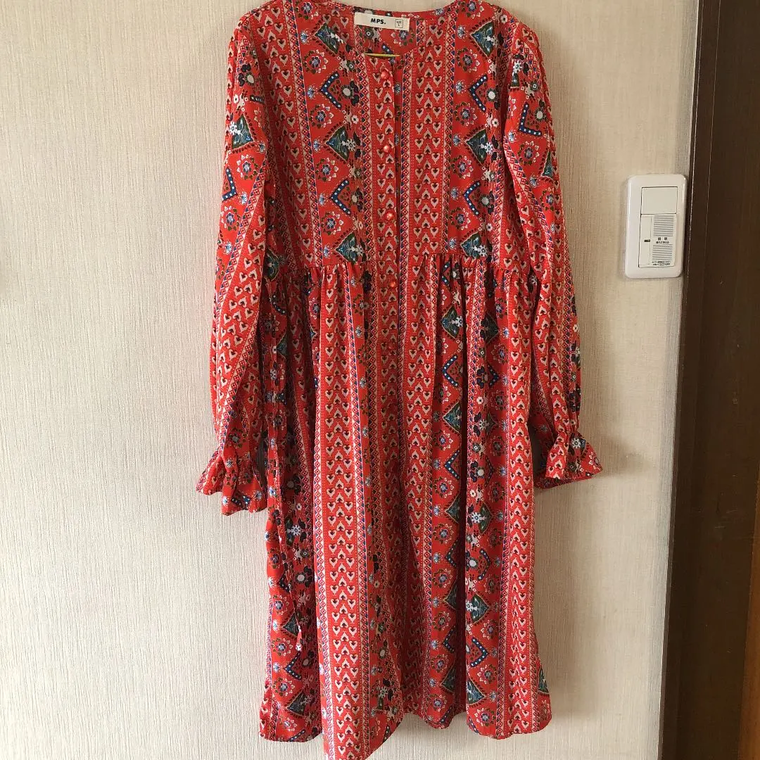 Thumbnail of Kids' dress, 135cm