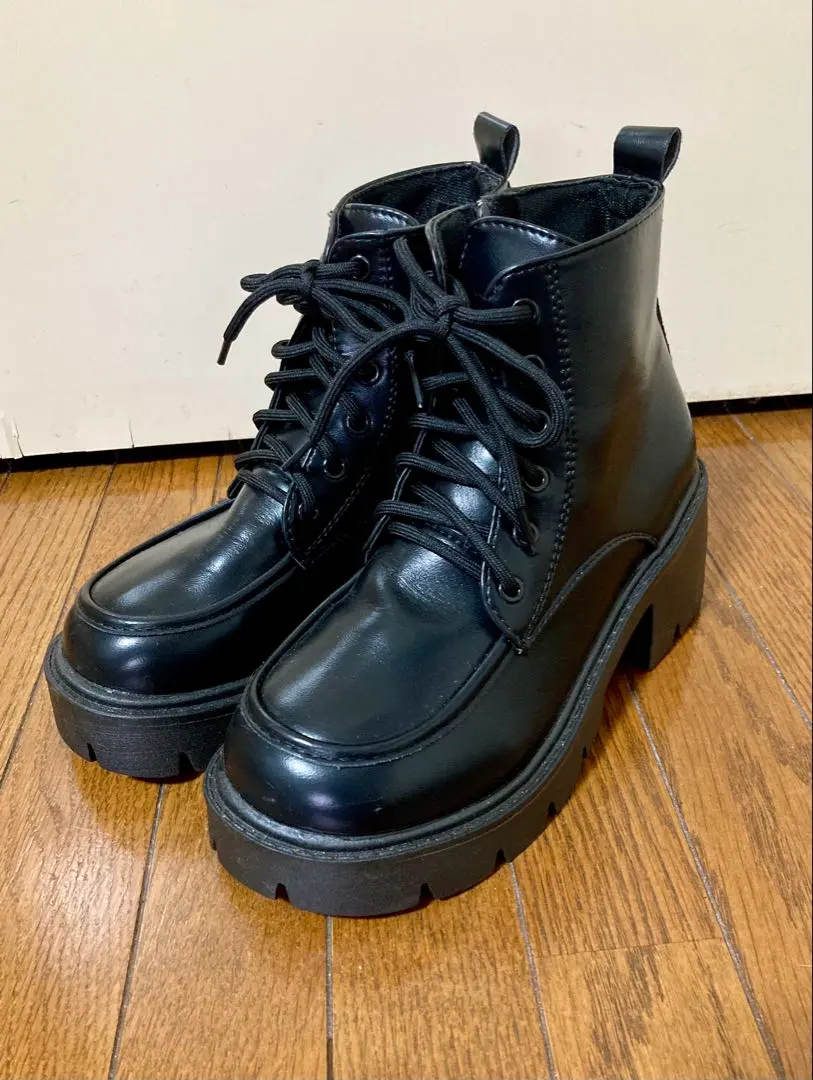 Thumbnail of Lace-up boots, chunky, black, 23cm