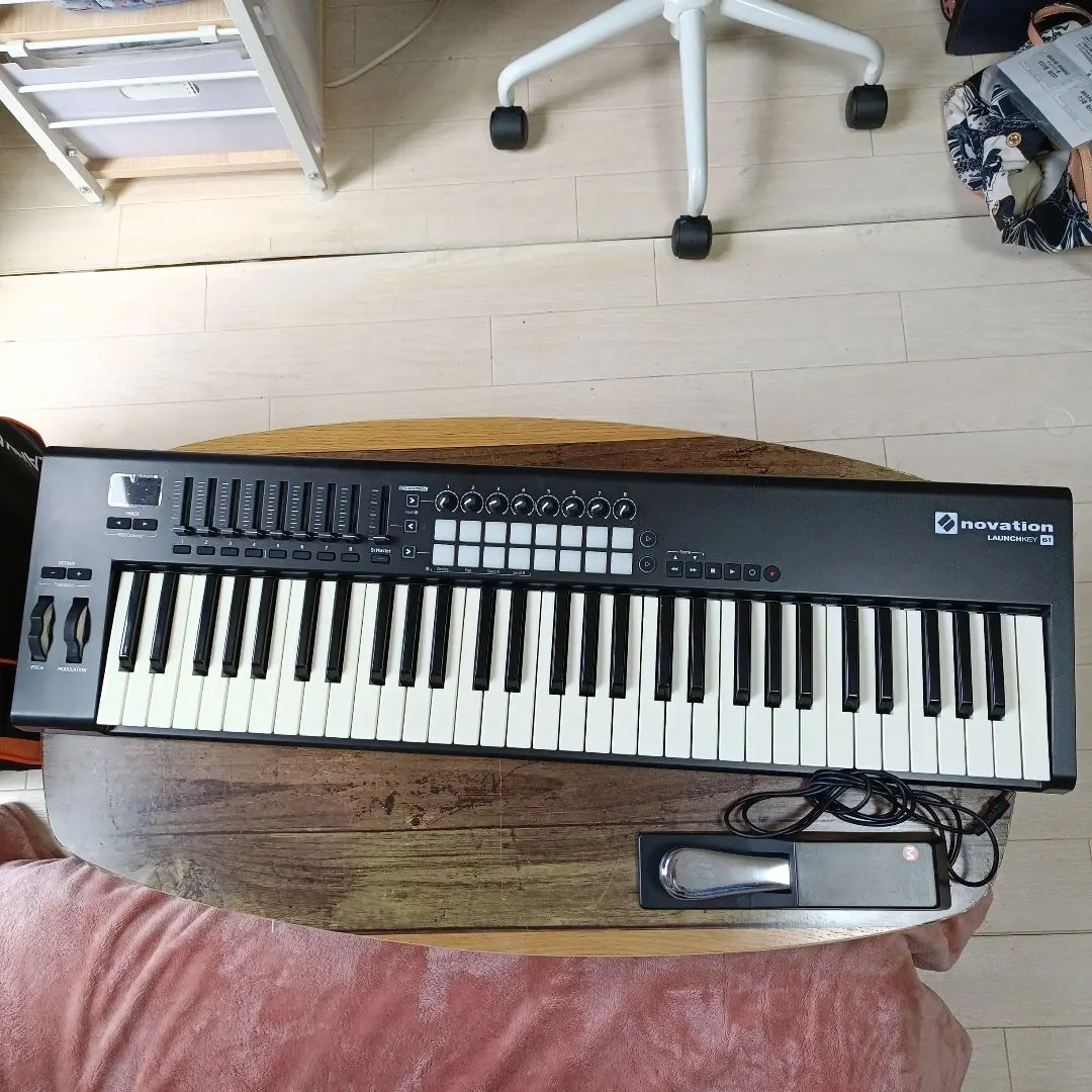 NOVATION Launchkey 61 MK3 MIDIキーボード