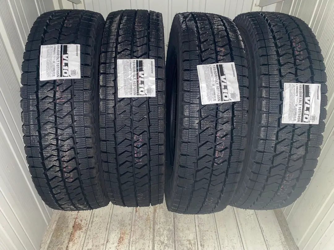 スタッドレス BS 195/80R15 107/105L ブリヂストンVL-1 Amazon | ブリヂストン (BRIDGESTONE) スタッドレスタイヤ 4本