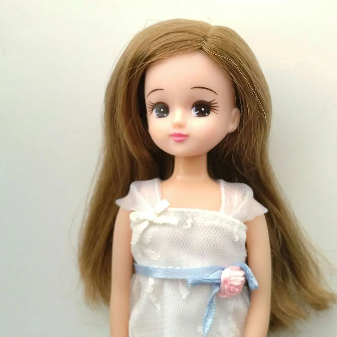 Thumbnail of Licca-chan Licca Bijou Luminous Pink Main Body & Dress Set ②