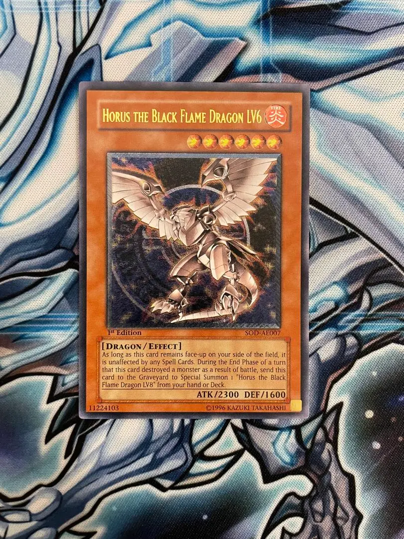 遊戯王 - ホルスの黒炎竜 LV6 レリーフ 旧アジア版 アルティメットレア SOD-AE007 状態B〕ホルスの黒炎竜LV6【レリーフ】{SOD-JP007}《モンスター》