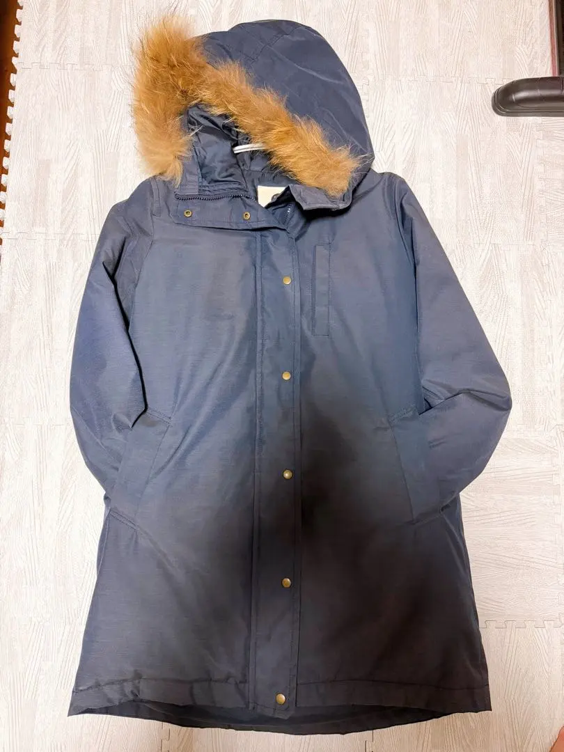 海軍藍色長版外套附毛皮 的縮圖