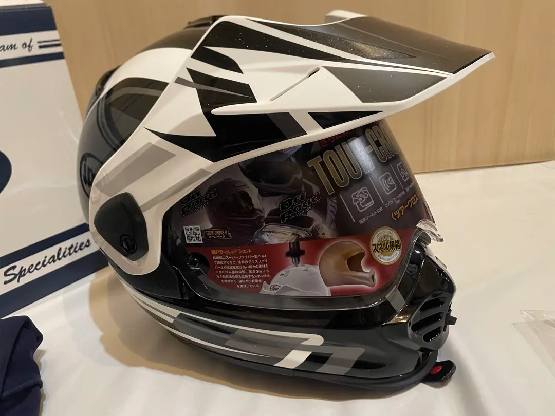 Arai vクロス3 オフロード未使用　数回のみ　61-62㎝ Arai vクロス3 オフロード未使用 数回のみ 61-62㎝ - メルカリ