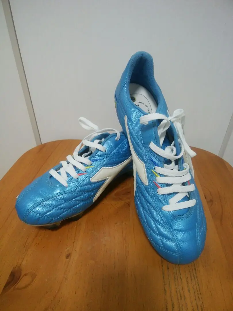 2025年最新】DIADORA フットサルシューズの人気アイテム - メルカリ