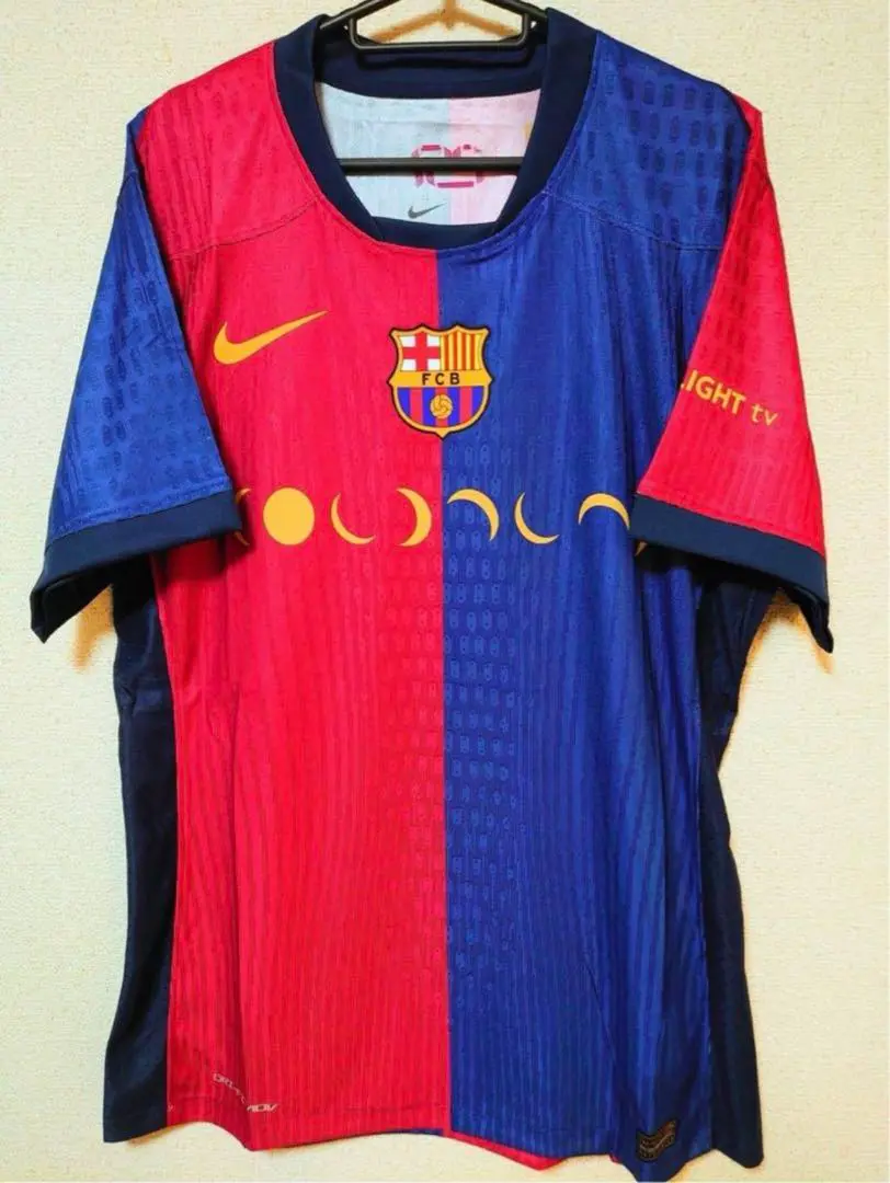 【入手困難】FCバルセロナ × ColdplayコラボTシャツ黒L Coldplay And FC Barcelona Collaborations Logo Unisex T-Shirt