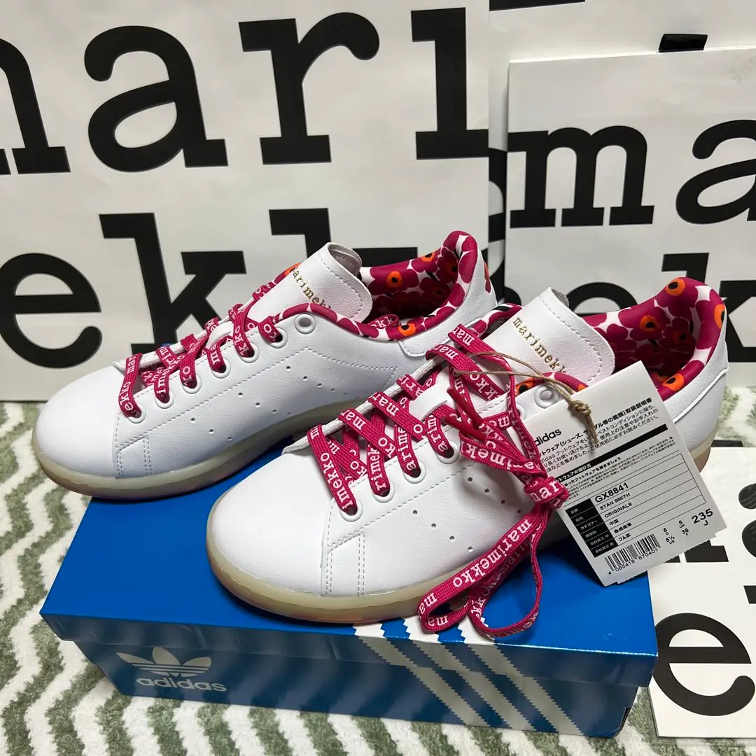 【新品未使用品】adidas マリメッコスタンスミス 15cm 新品未使用 adidas スタンスミス マリメッコ コラボスニーカー