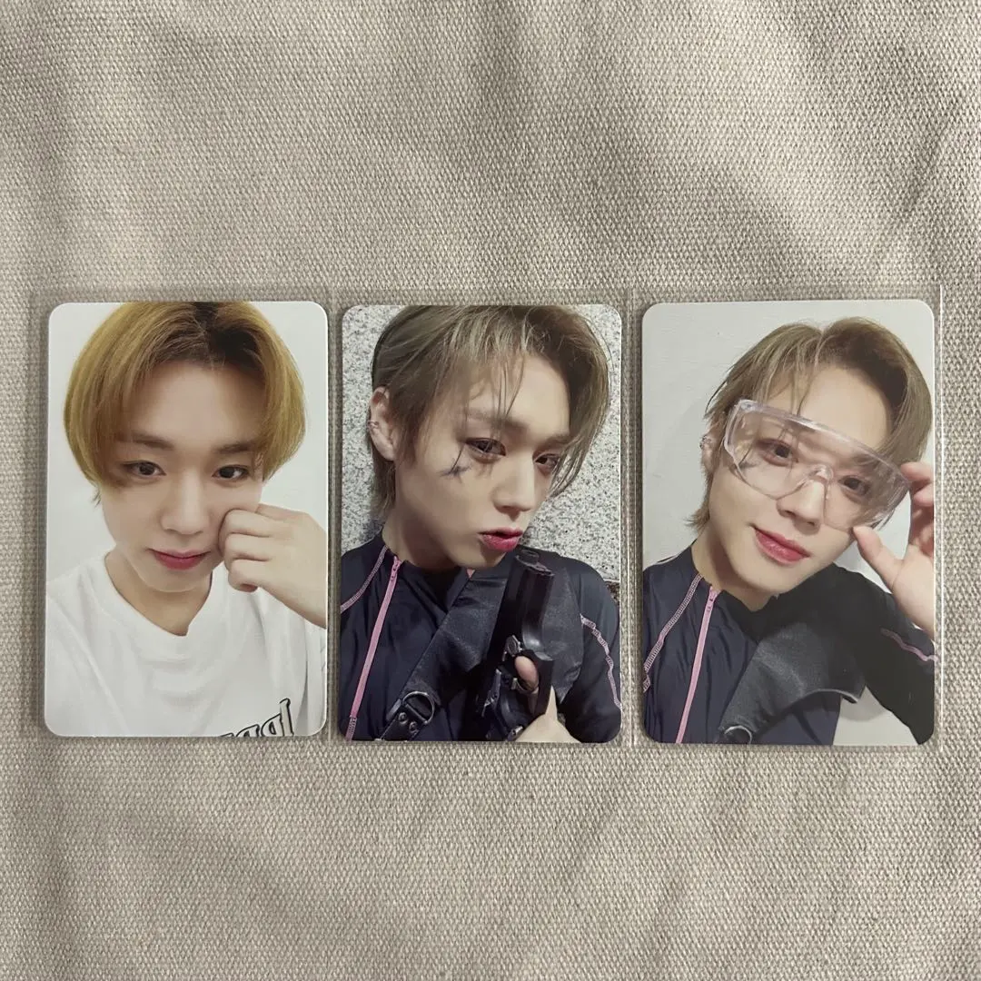 朴志訓 BLANK or BLACK MAKESTAR 寫真卡 的縮圖