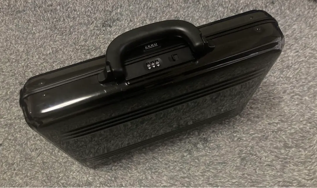 ZRA15-BK ゼロハリバートン アタッシュケース　ポリカーボネート ブラック ゼロハリバートン アタッシュケース ポリカーボネート ブラック