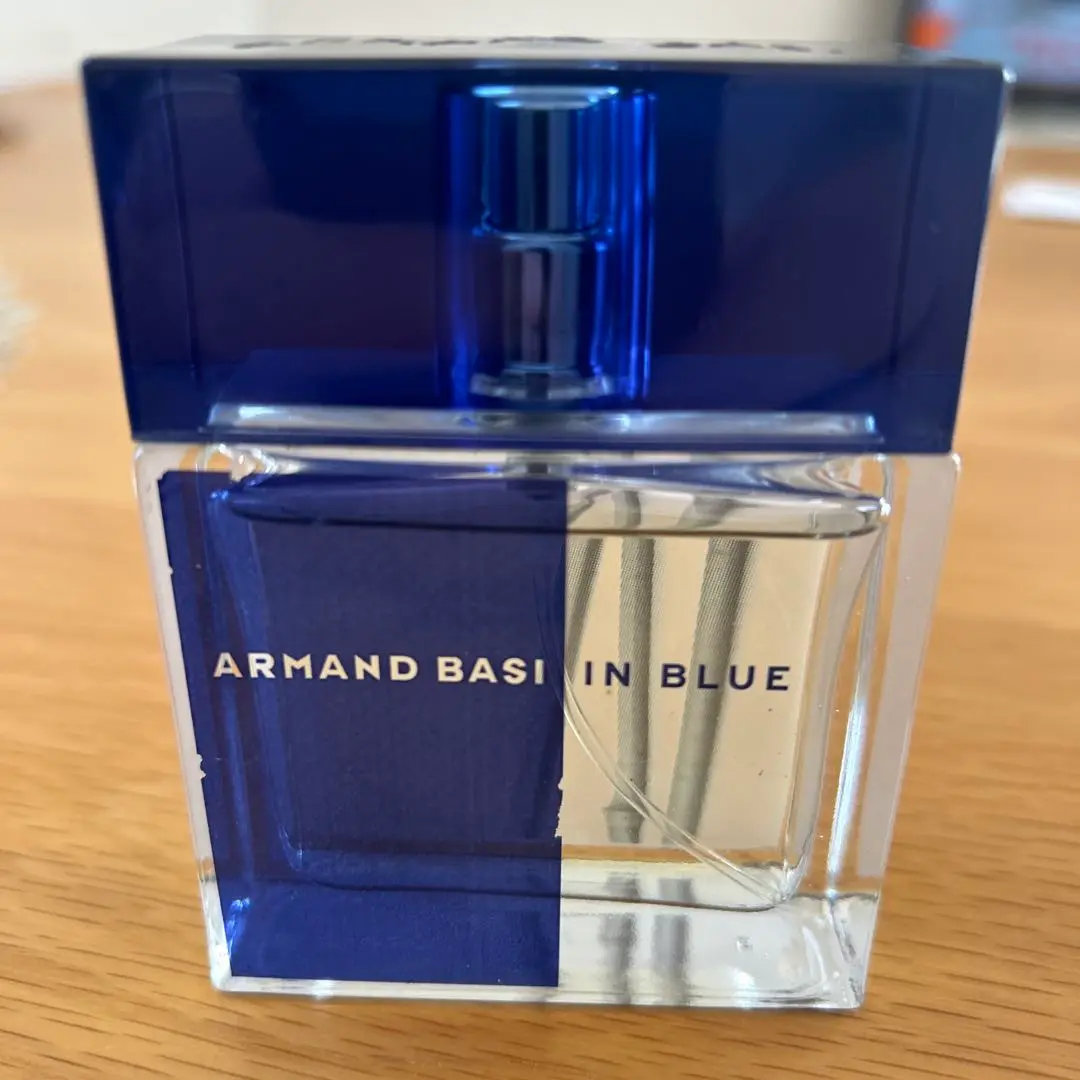 希少　ARMAND BASI IN BLUE 香水 希少 新品 アルマンドバジ インブルー オードトワレ 香水 100ml