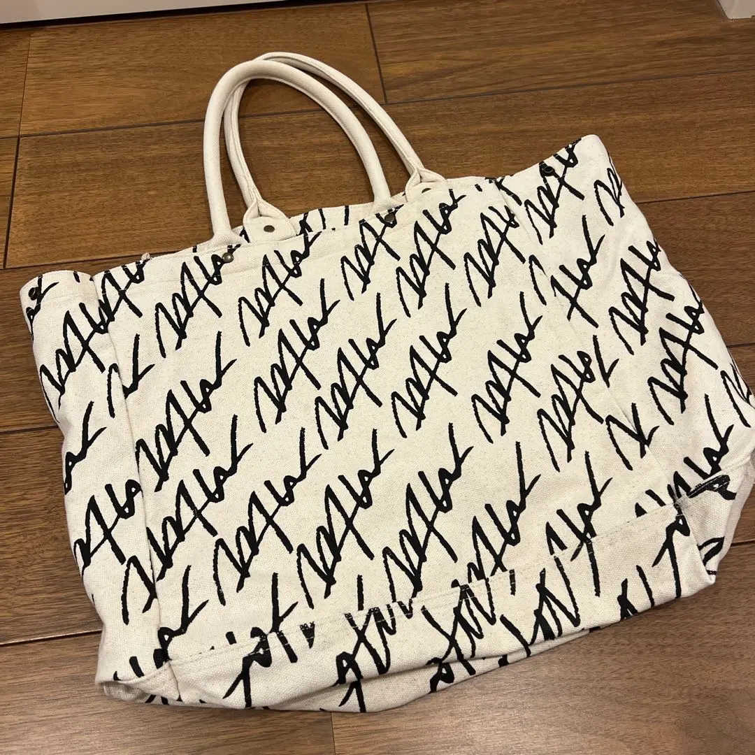 WTW TOTE（ダブルティー トートバッグ）｜【公式】WTW通販
