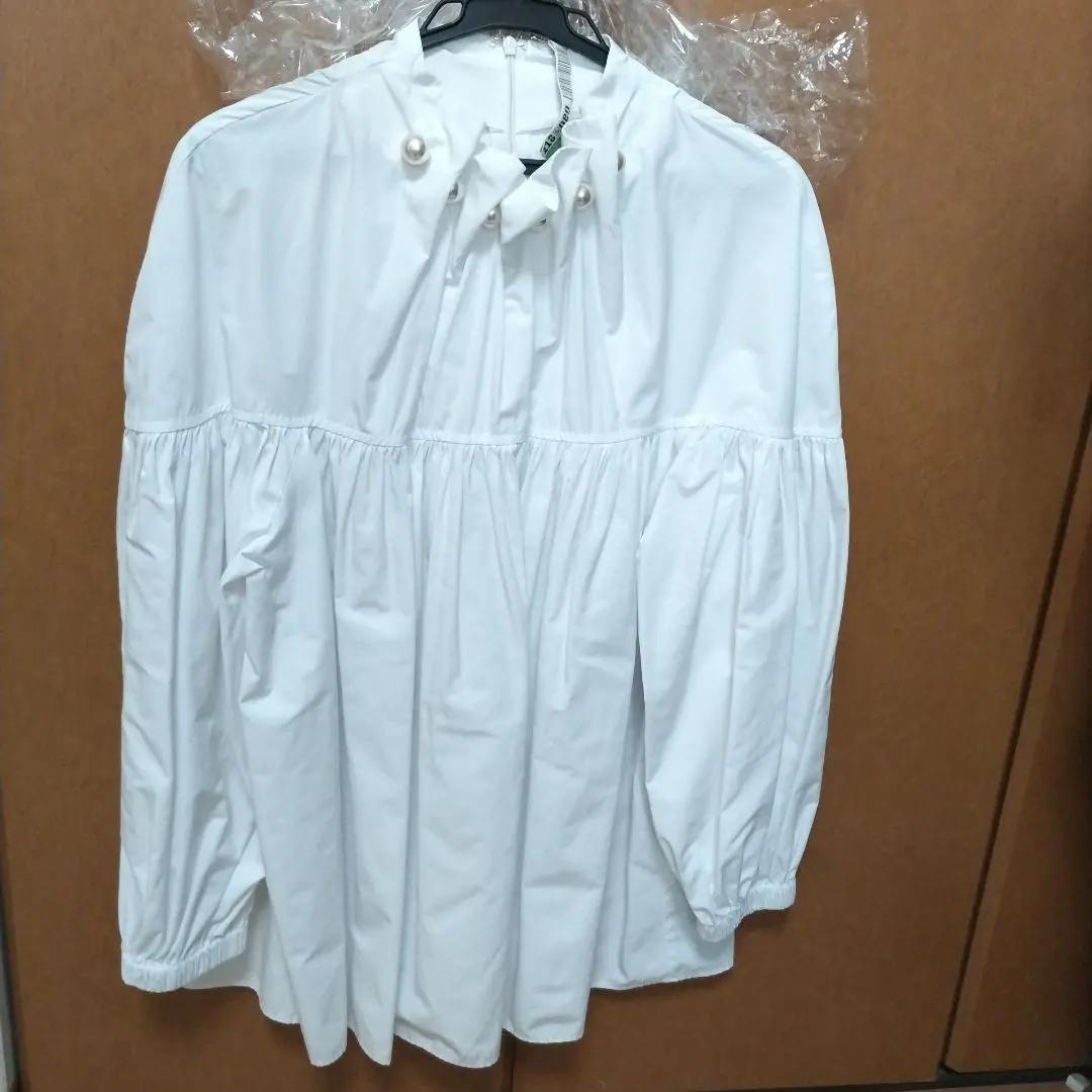 Thumbnail of Big Pearl Sleeve Voluminous Blouse