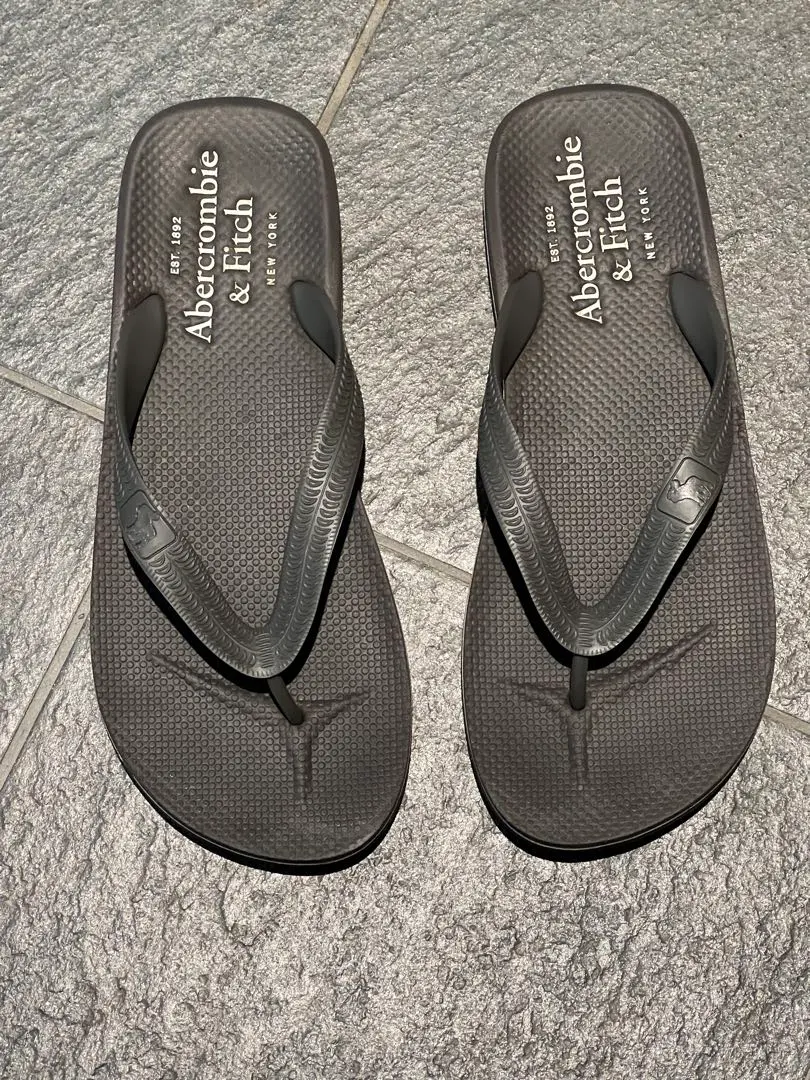【新品】Abercrombie & Fitch ビーチサンダルメンズ アバクロンビー＆フィッチ ネイビー ビーチサンダル（メンズ
