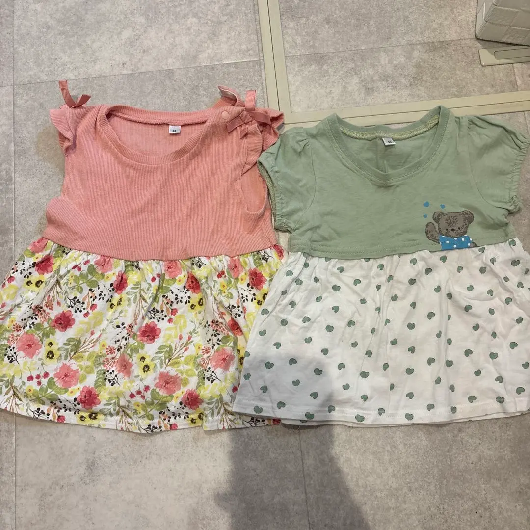 Thumbnail of Tunic, size 90, floral and bear dot pattern set