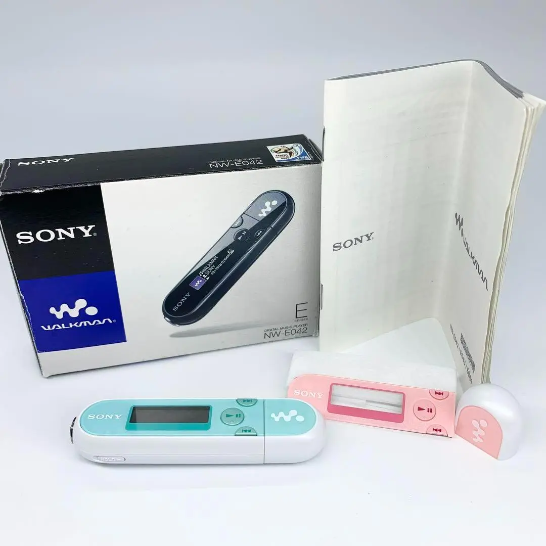 SONY ウォークマン NW-E042 未開封 Sony Walkman NW-E042 Gold Digital Music Player 2GB Used w