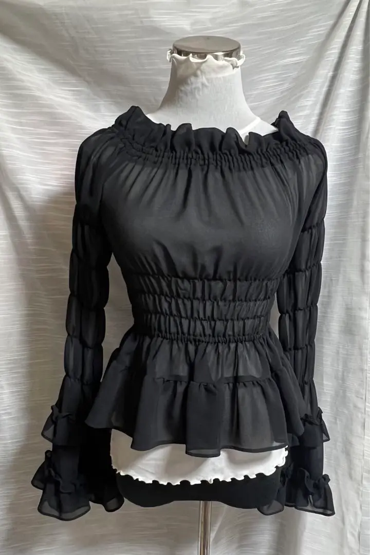 mille noirsフリル付きコルセット 黒 mille noirsフリル付きコルセット 黒