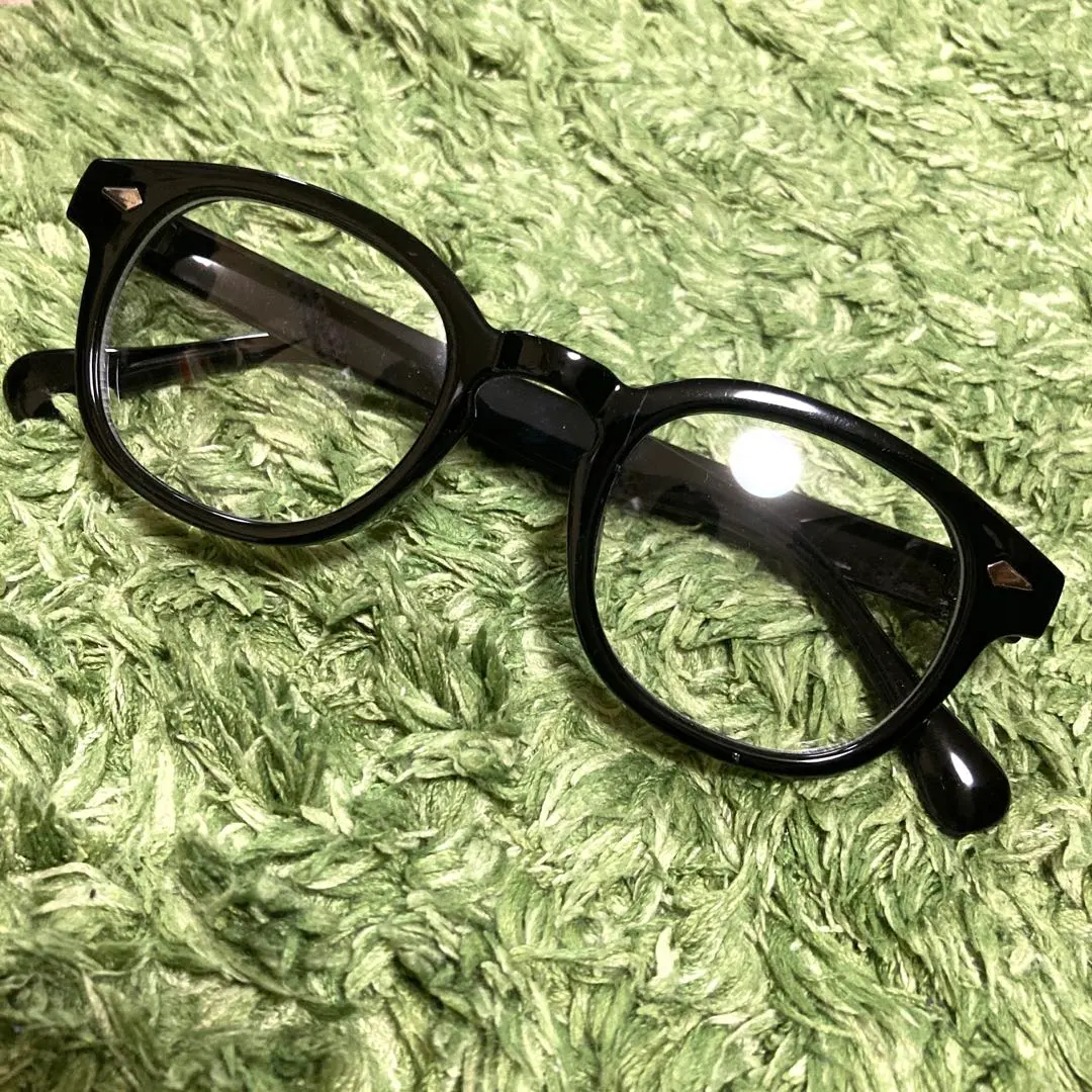 Thumbnail of Fashion glasses