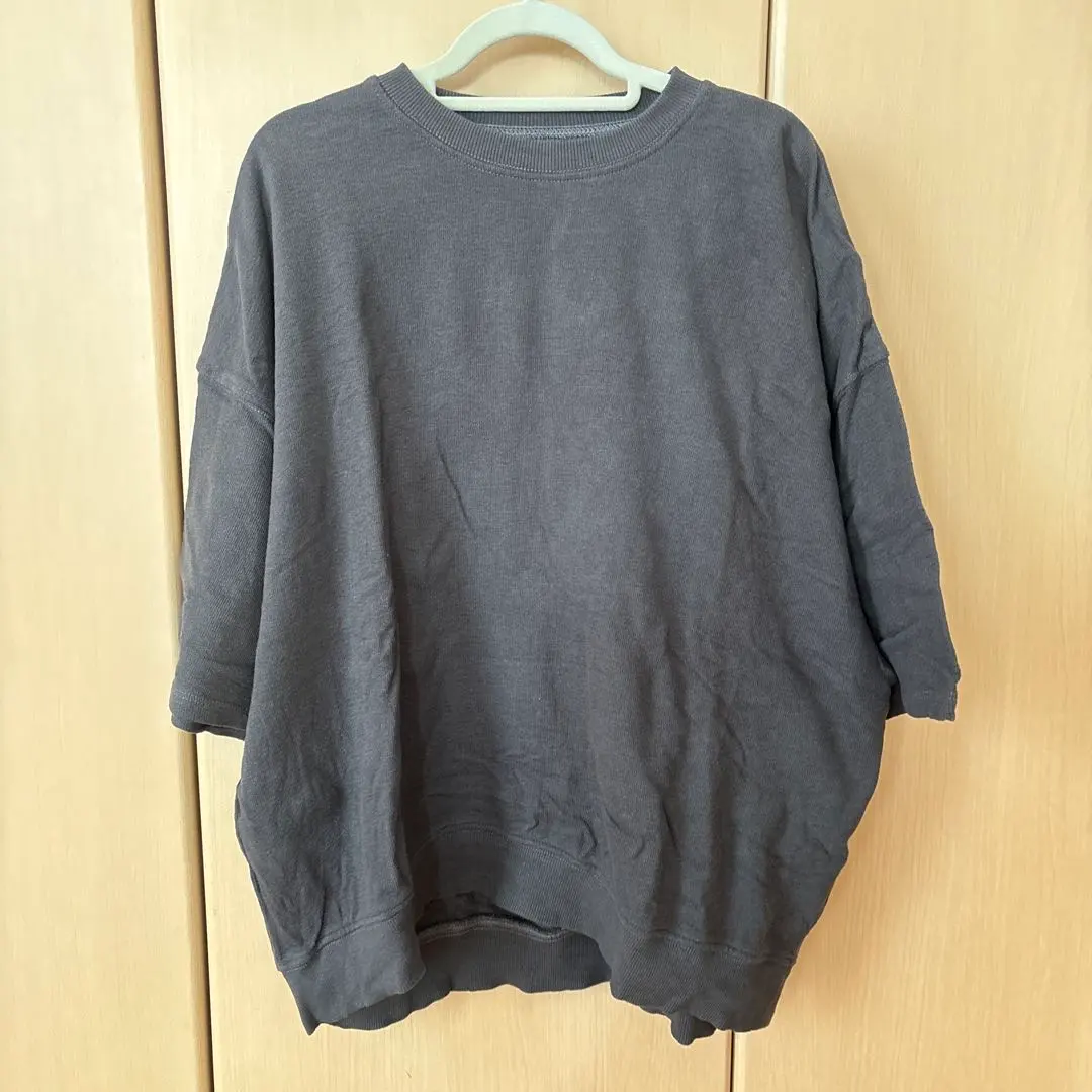 Thumbnail of Short-sleeved, dark gray T-shirt, M-L, 100% cotton, terry cloth