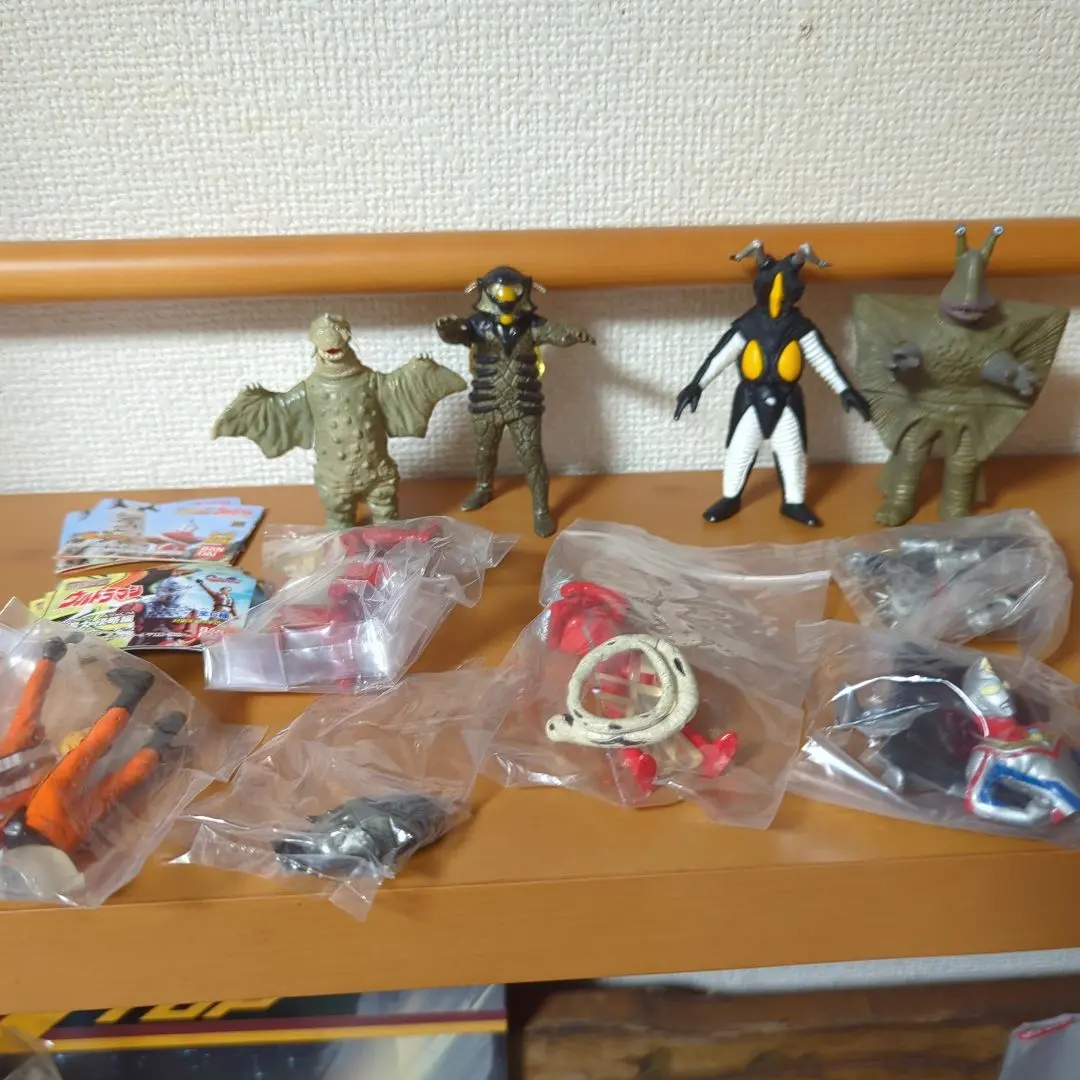 Thumbnail of HG Ultraman Series Kaiju Figure Set