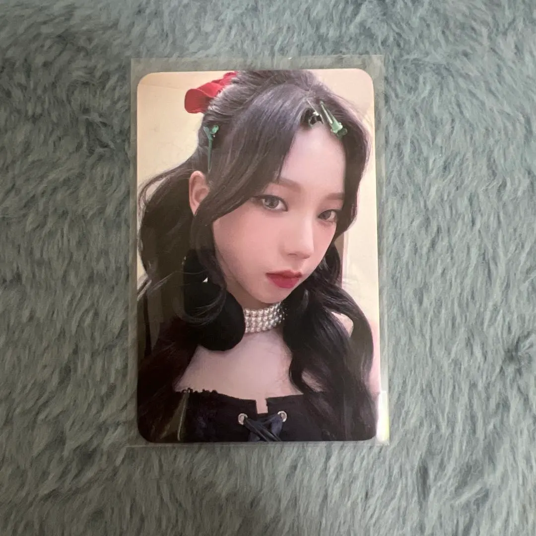 Thumbnail of aespa Drama Everline Benefit Karina Trading Card