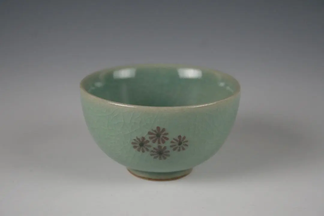 現代高麗青磁　沙音 金文植 作 象嵌松鶴文大筒瓶（傘立） 現代高麗青磁 沙音 金文植 作 象嵌松鶴文大筒瓶（傘立） - メルカリ