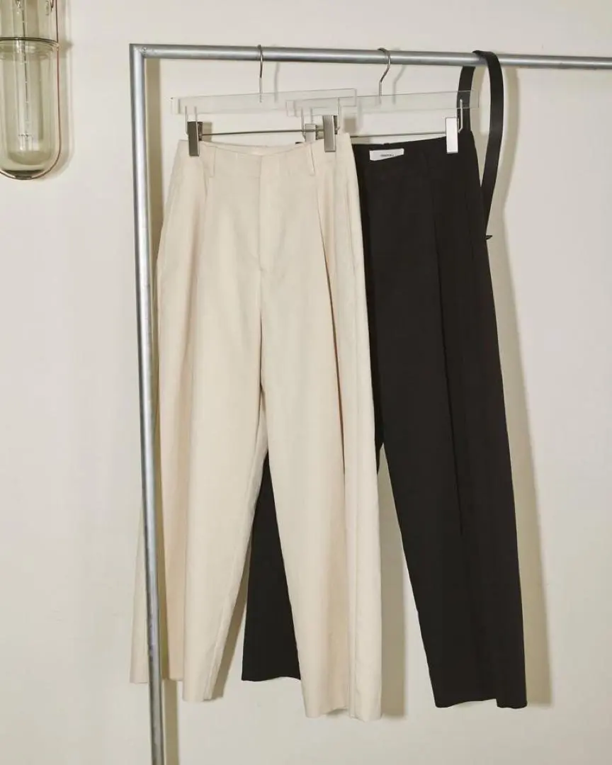 最終値下todayful twil cocoon trousers TODAYFUL(トゥデイフル)の「Twill Cocoon Trousers」 - PARTE