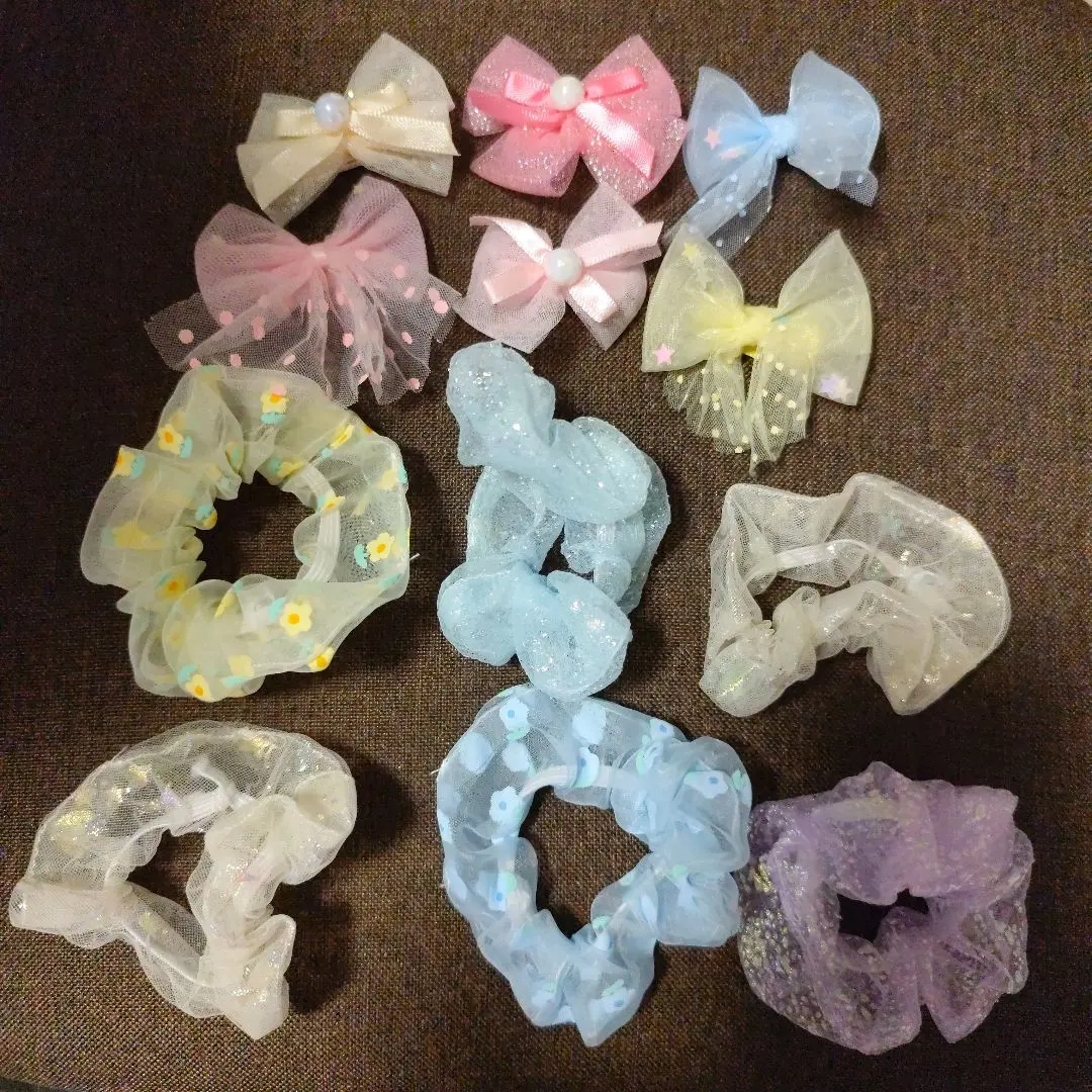 Thumbnail of Colorful Hair Accessories Set - 12 Pieces