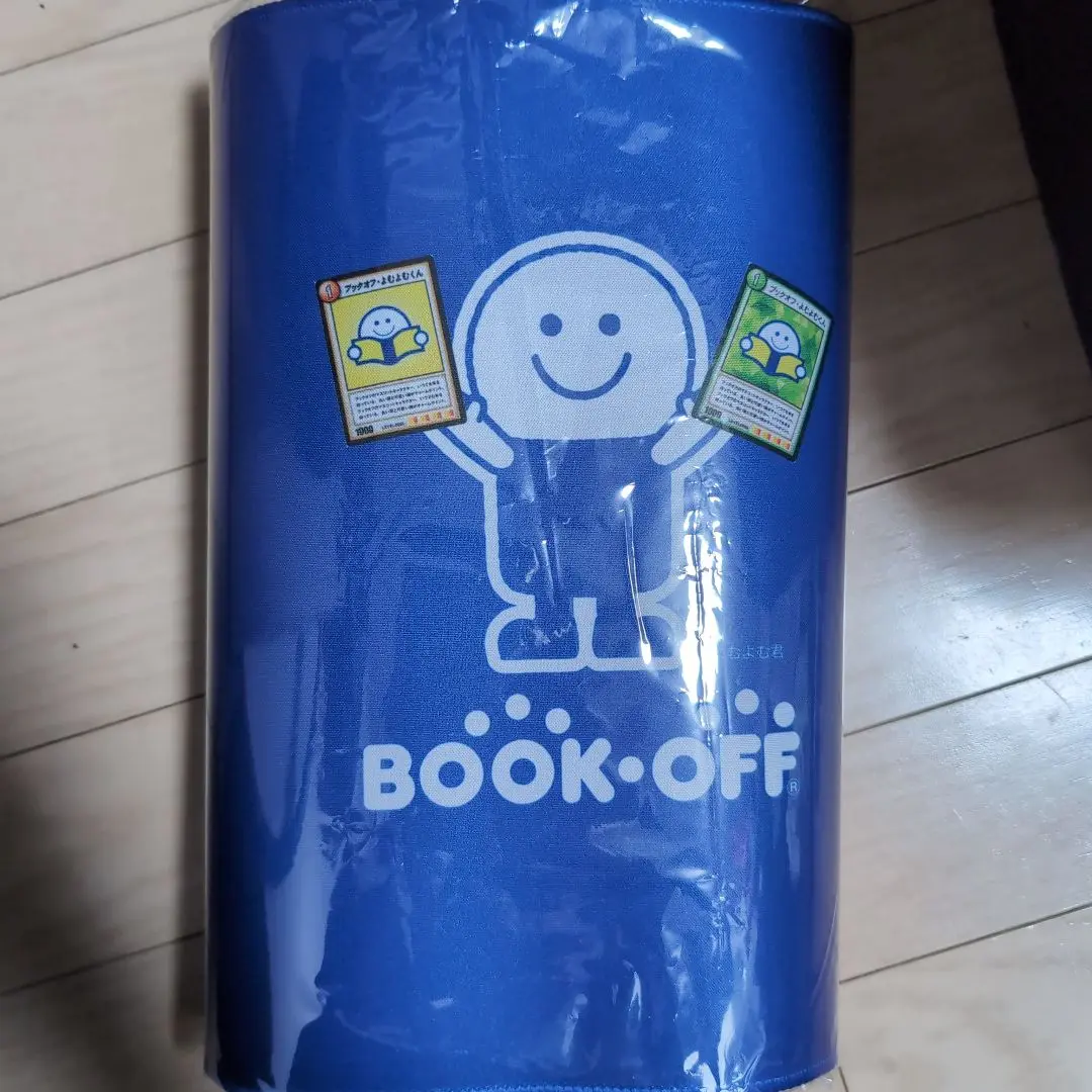 ブックオフ　よむよむくん　プレイマット　スリーブ　デッキケース Amazon.co.jp: よむよむくん ブックオフ プレイマット デッキ