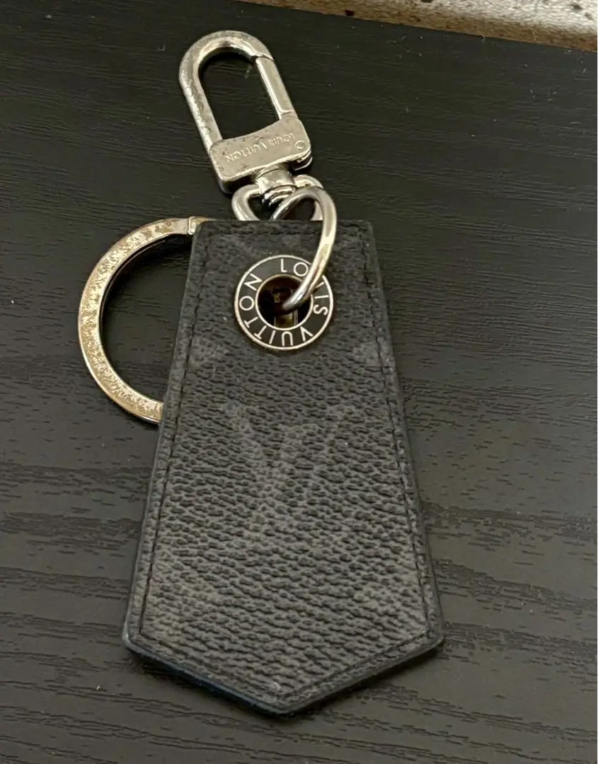 ルイヴィトン キーホルダー 正規品 MP1795 アンシャッペ キーリング Amazon.co.jp: ルイヴィトン LOUIS VUITTON キーホルダー