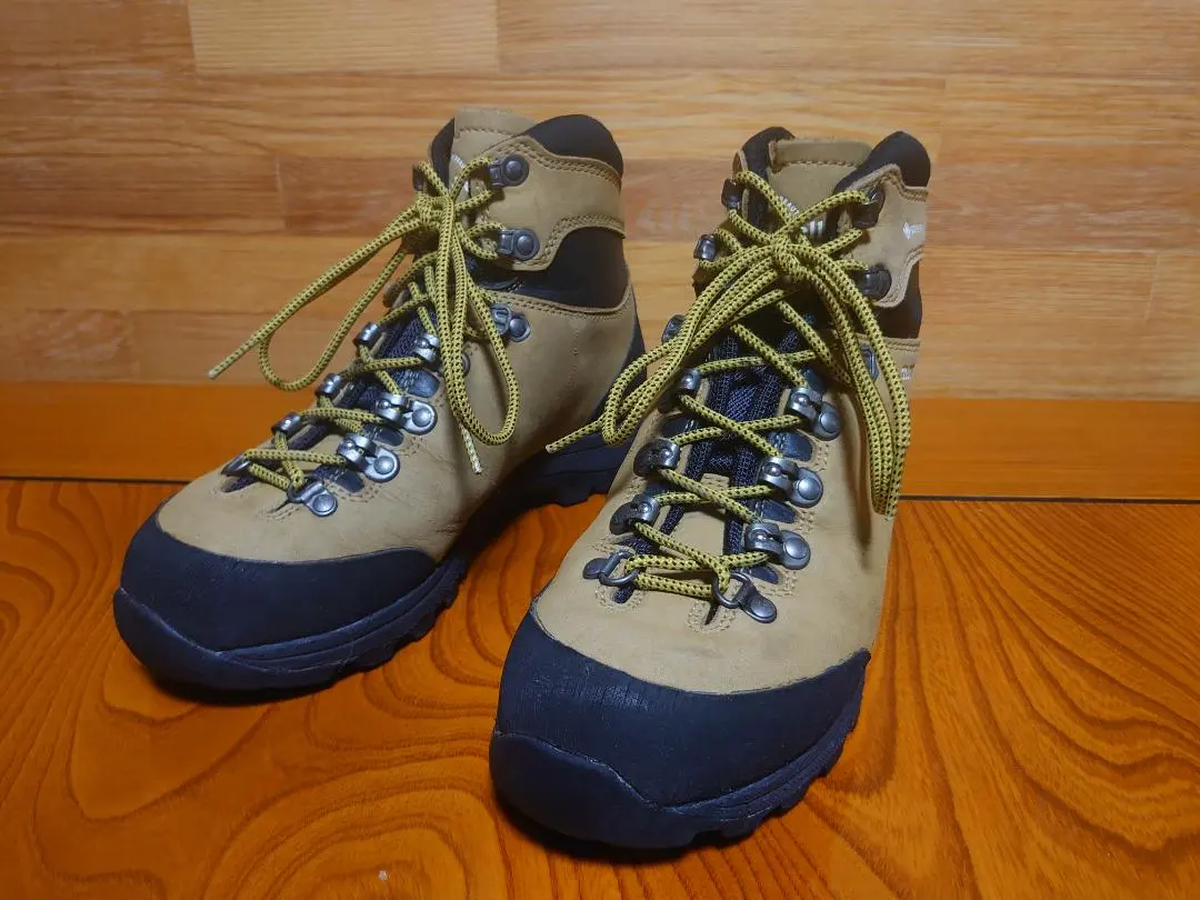 Thumbnail of Price reduced. Montbell Alpine Cruiser 800 Leather 23.0cm