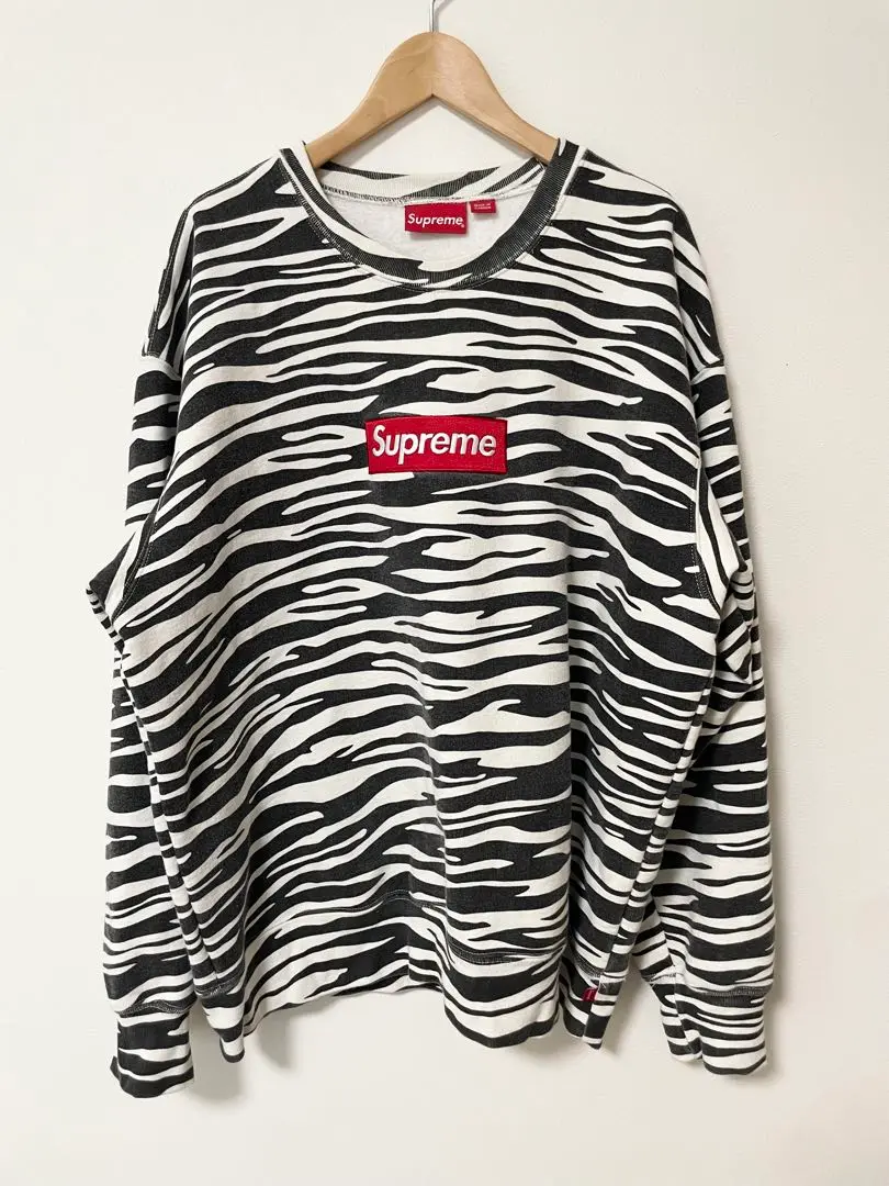 Supreme ゼブラ柄 スウェットシャツ 2025年最新】supreme box logo crewneck zebraの人気アイテム